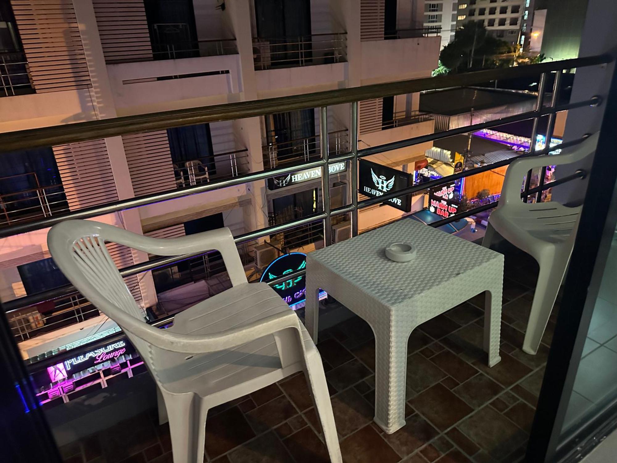 Garden Guest House Pattaya Luaran gambar